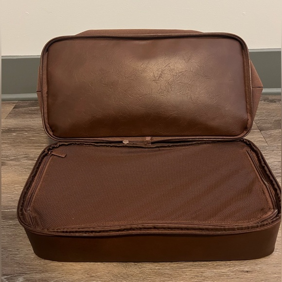 Béis Convertible Mini Weekender - Picture 3 of 6